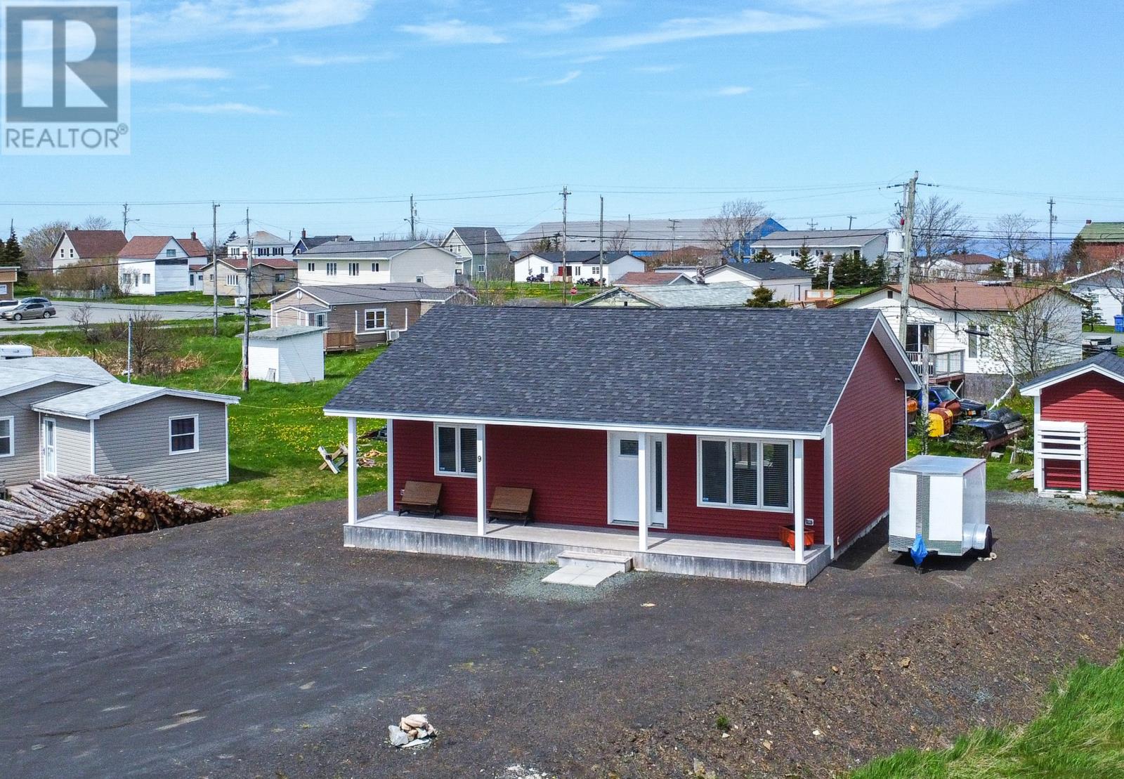 9 Sixth Street, Bell Island, Newfoundland & Labrador