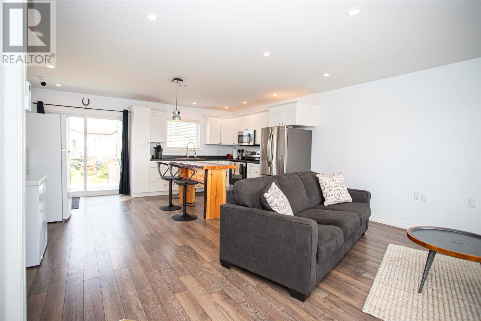 9 Sixth Street, Bell Island, Newfoundland & Labrador  A0A 4H0 - Photo 11 - 1287240