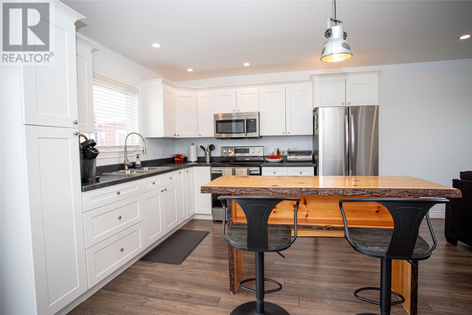 9 Sixth Street, Bell Island, Newfoundland & Labrador  A0A 4H0 - Photo 13 - 1287240