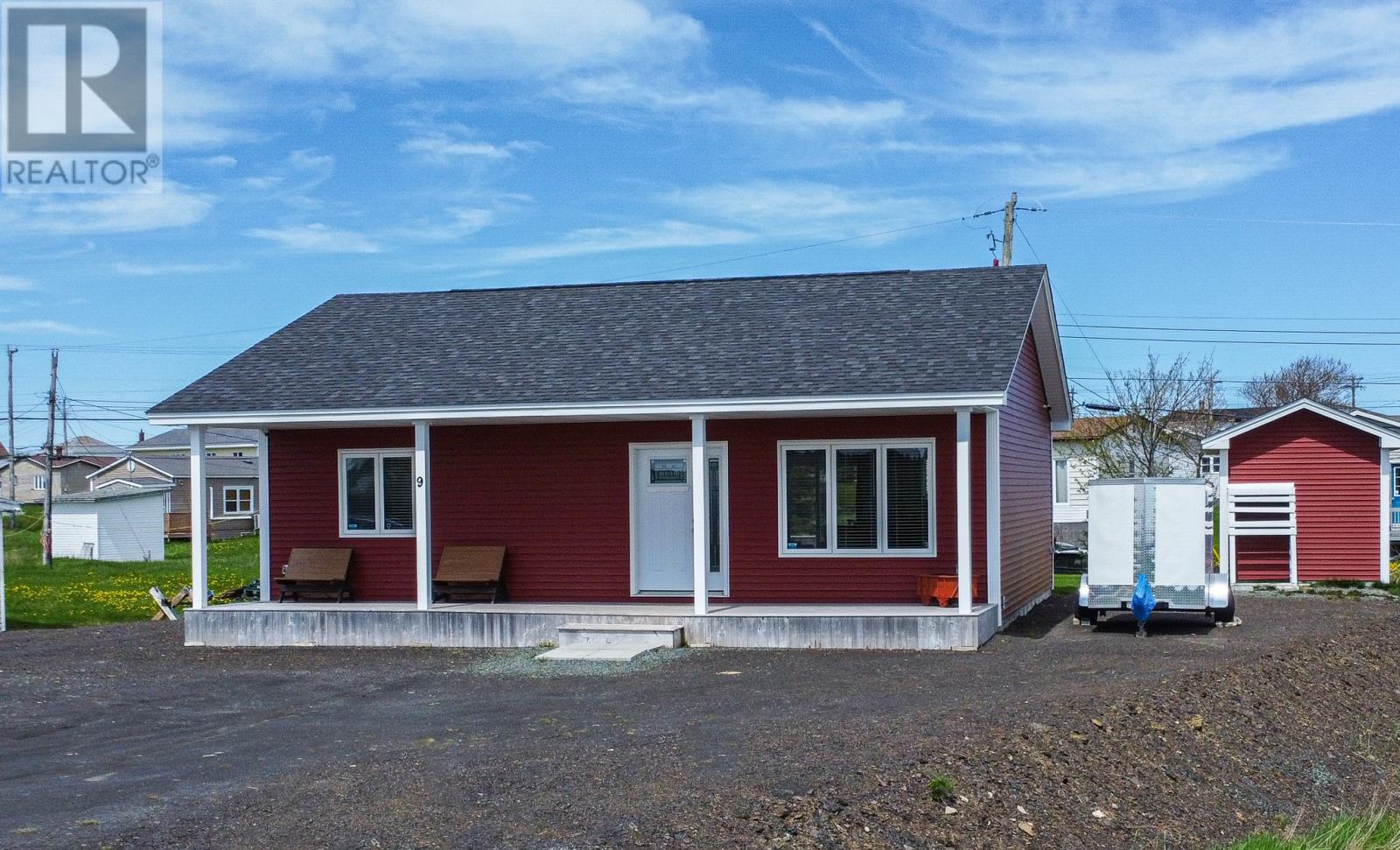 9 Sixth Street, Bell Island, Newfoundland & Labrador  A0A 4H0 - Photo 4 - 1287240