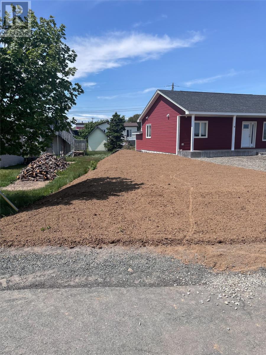 9 Sixth Street, Bell Island, Newfoundland & Labrador  A0A 4H0 - Photo 7 - 1287240