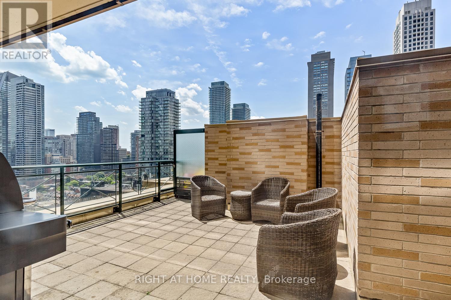 1409 - 35 Hayden Street, Toronto, Ontario  M4Y 3C3 - Photo 20 - C12259462