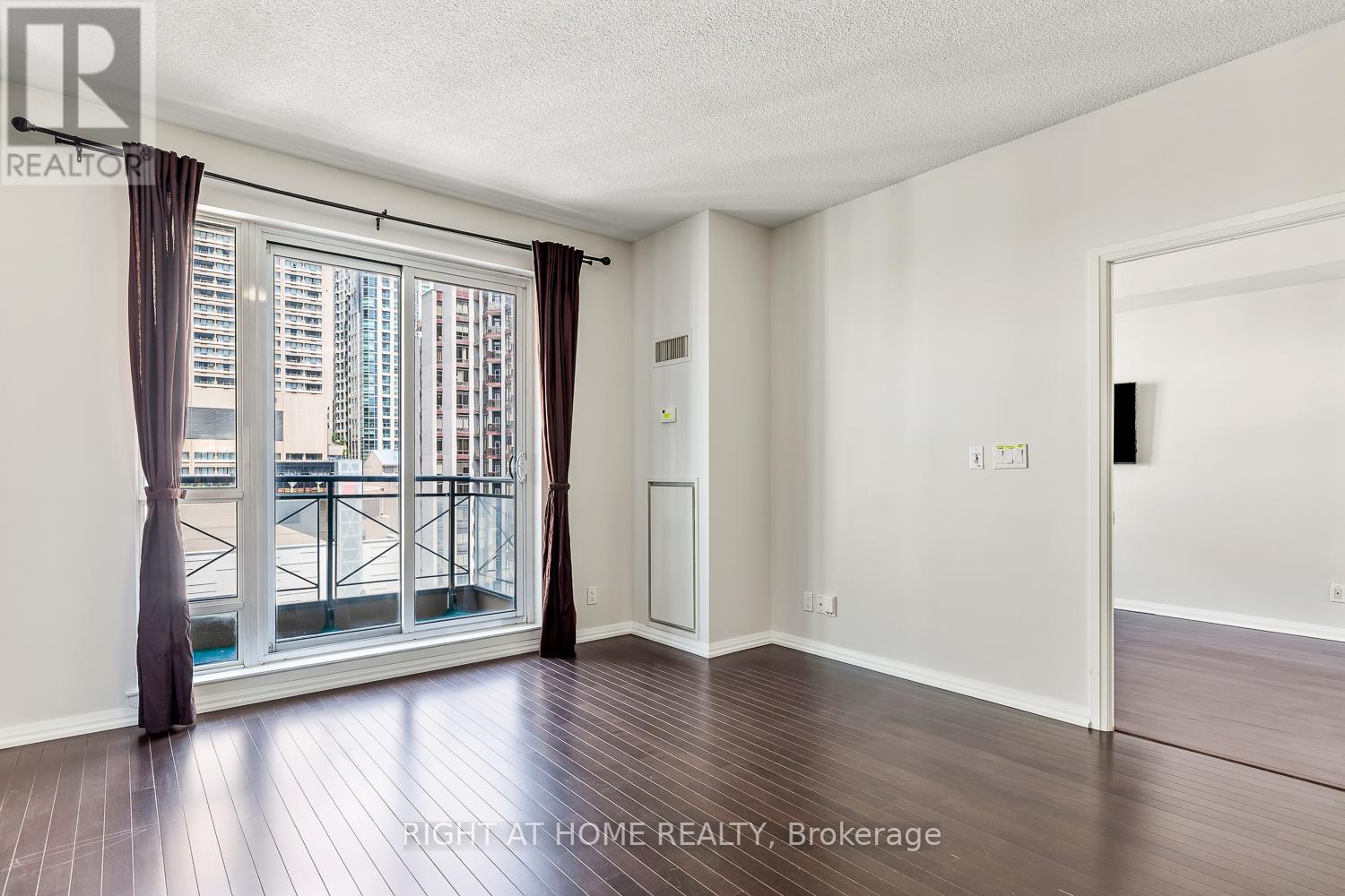 1409 - 35 Hayden Street, Toronto, Ontario  M4Y 3C3 - Photo 9 - C12259462