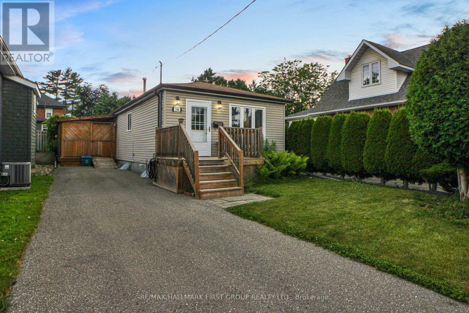 Property at 294 JARVIS STREET image 2