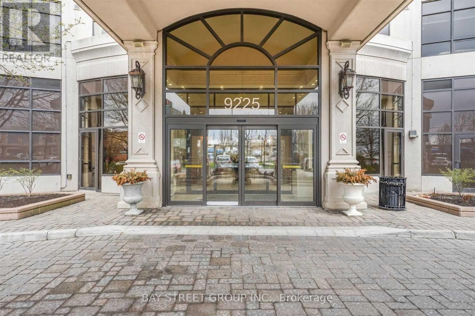 Property at 1406 - 9225 JANE STREET image 2