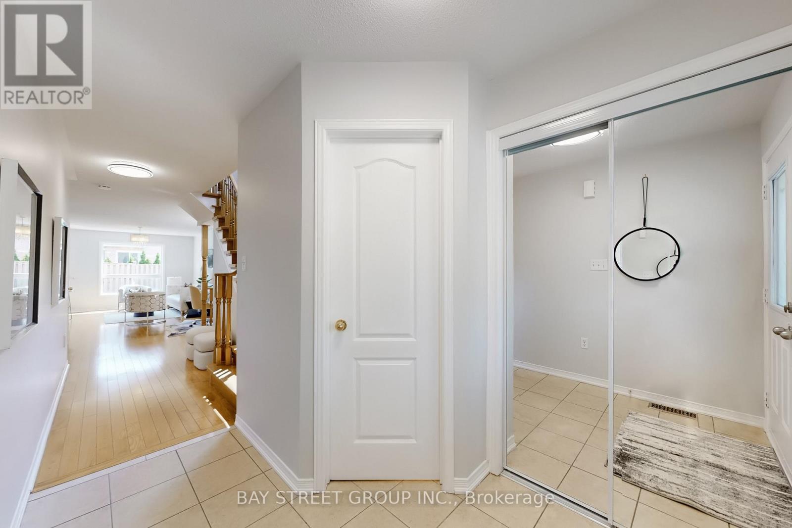53 Devonwood Drive, Markham, Ontario  L6C 3E9 - Photo 15 - N12259457