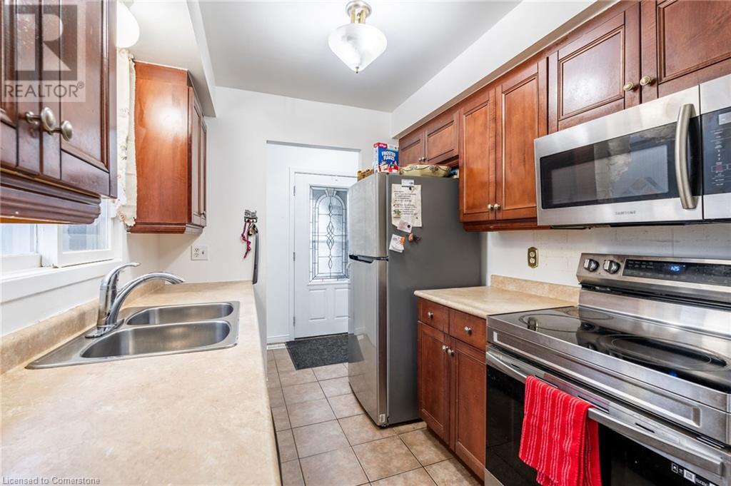 97 Guildwood Drive, Hamilton, Ontario  L9C 6S3 - Photo 14 - 40747515