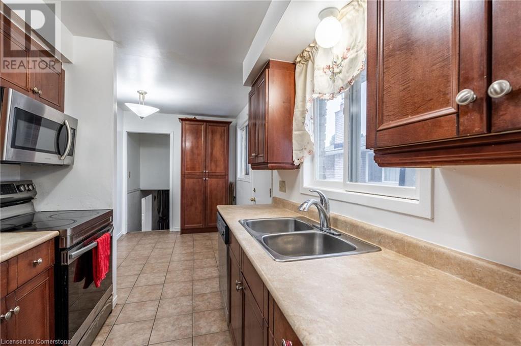 97 Guildwood Drive, Hamilton, Ontario  L9C 6S3 - Photo 15 - 40747515