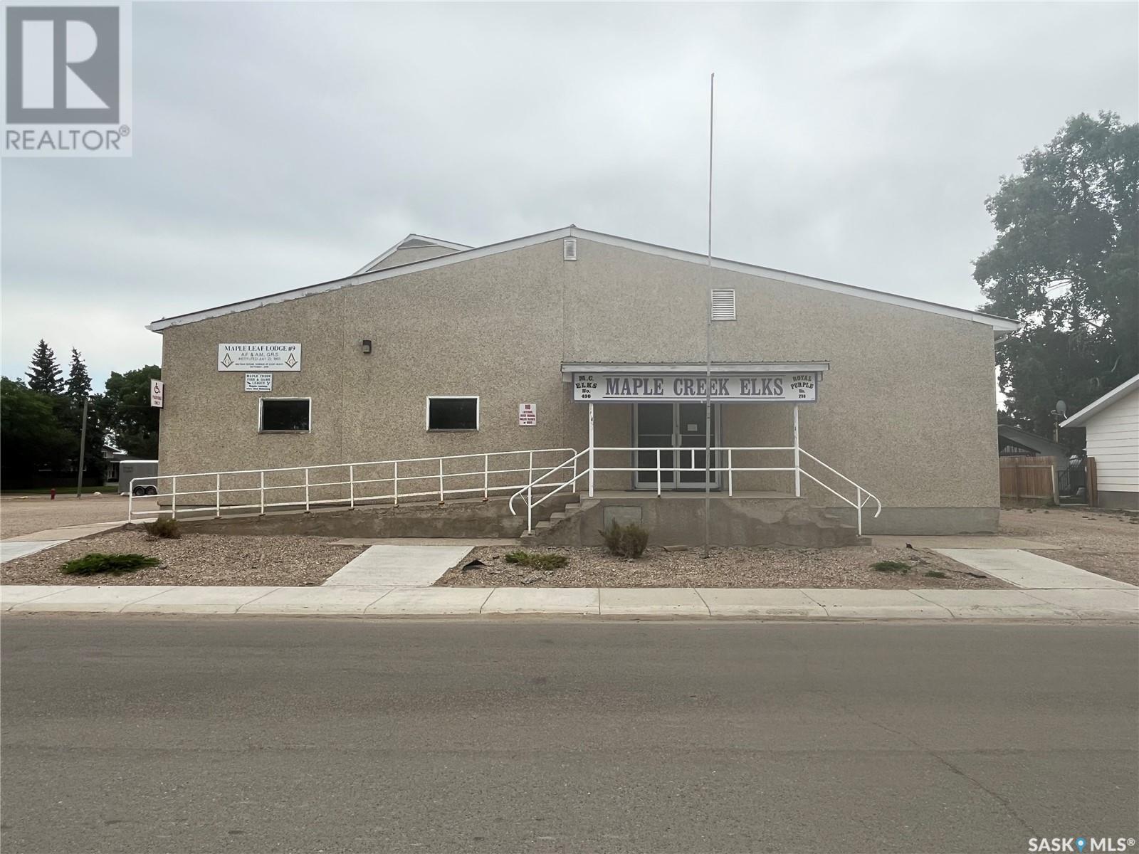 521 5th AVENUE, Maple Creek, Saskatchewan