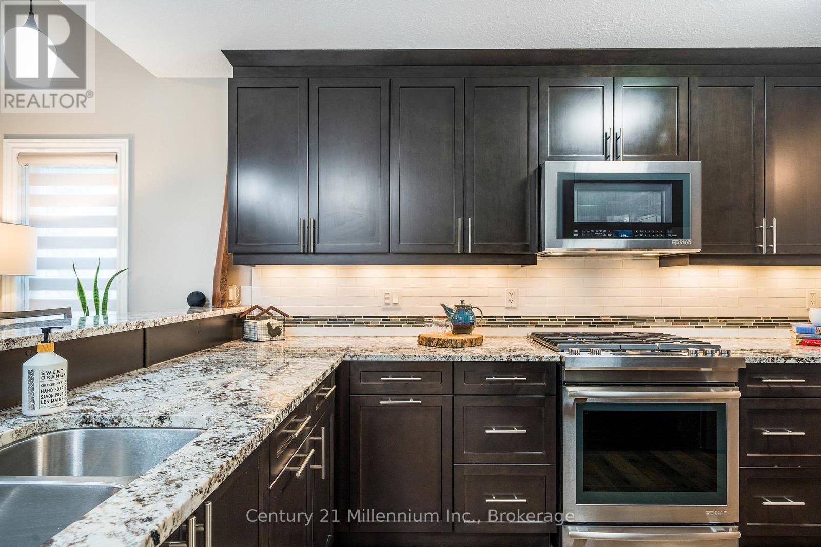 35 Russett Drive, Meaford, Ontario  N4L 0A5 - Photo 21 - X12259433