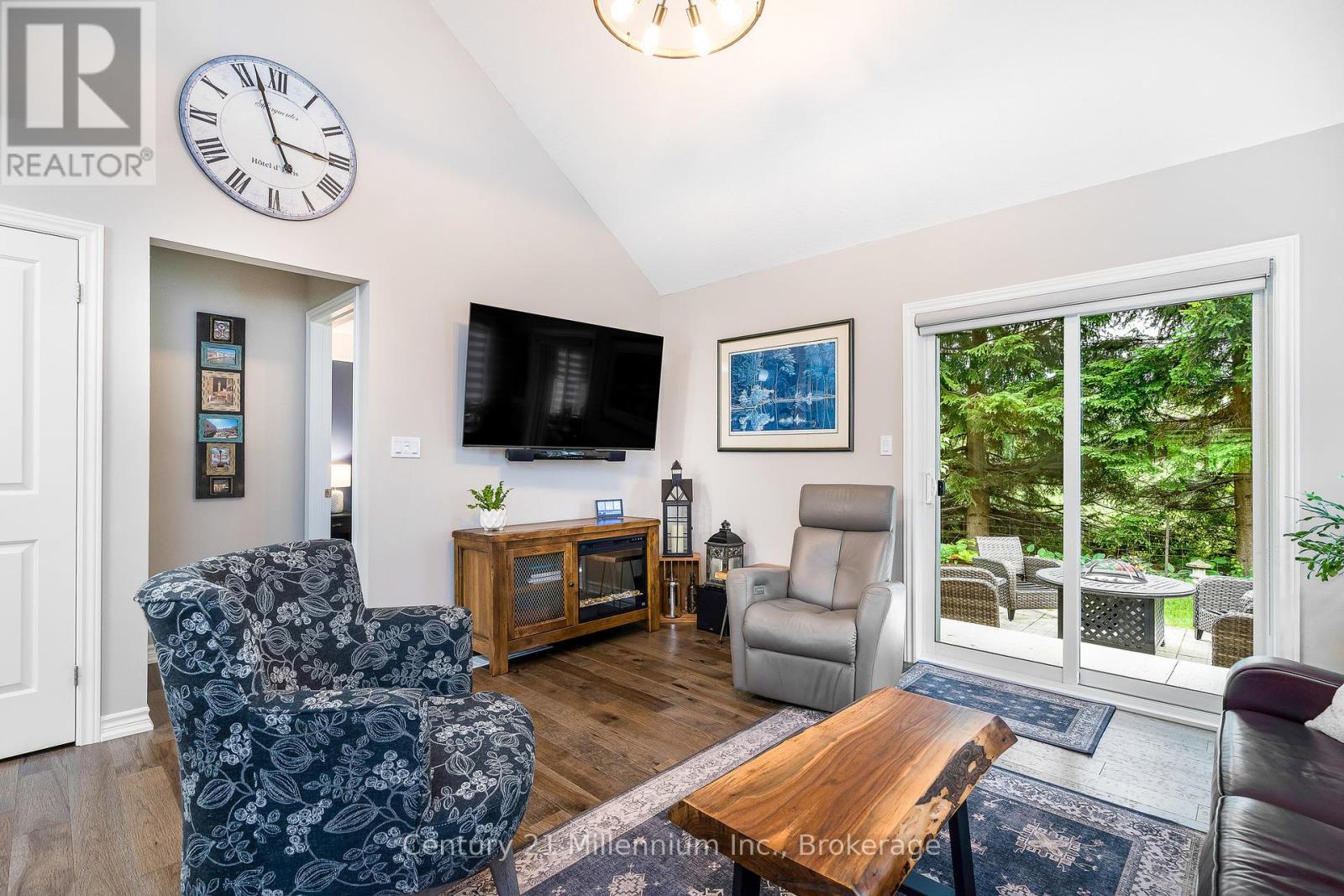 35 Russett Drive, Meaford, Ontario  N4L 0A5 - Photo 4 - X12259433