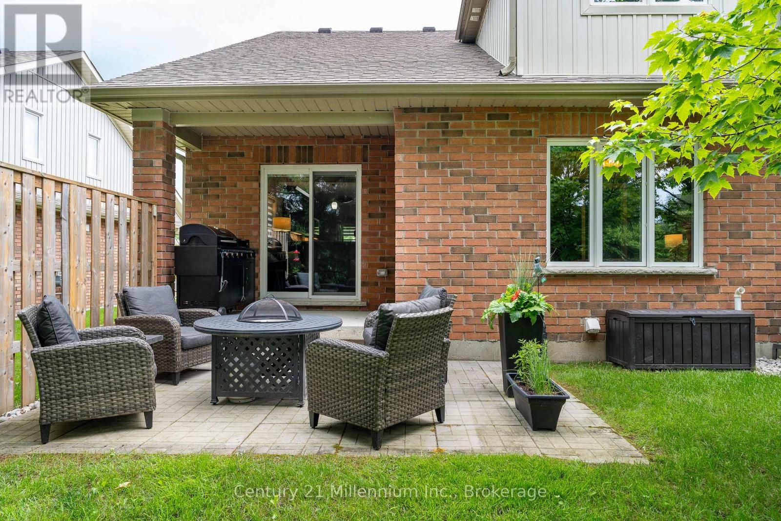 35 Russett Drive, Meaford, Ontario  N4L 0A5 - Photo 8 - X12259433