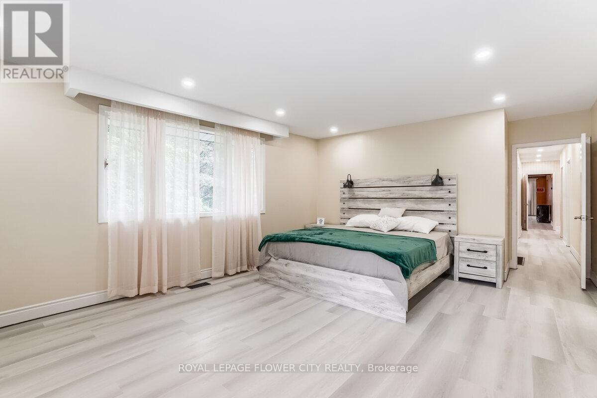5812 Beech Grove, Caledon, Ontario  L7K 0M7 - Photo 12 - W12259421