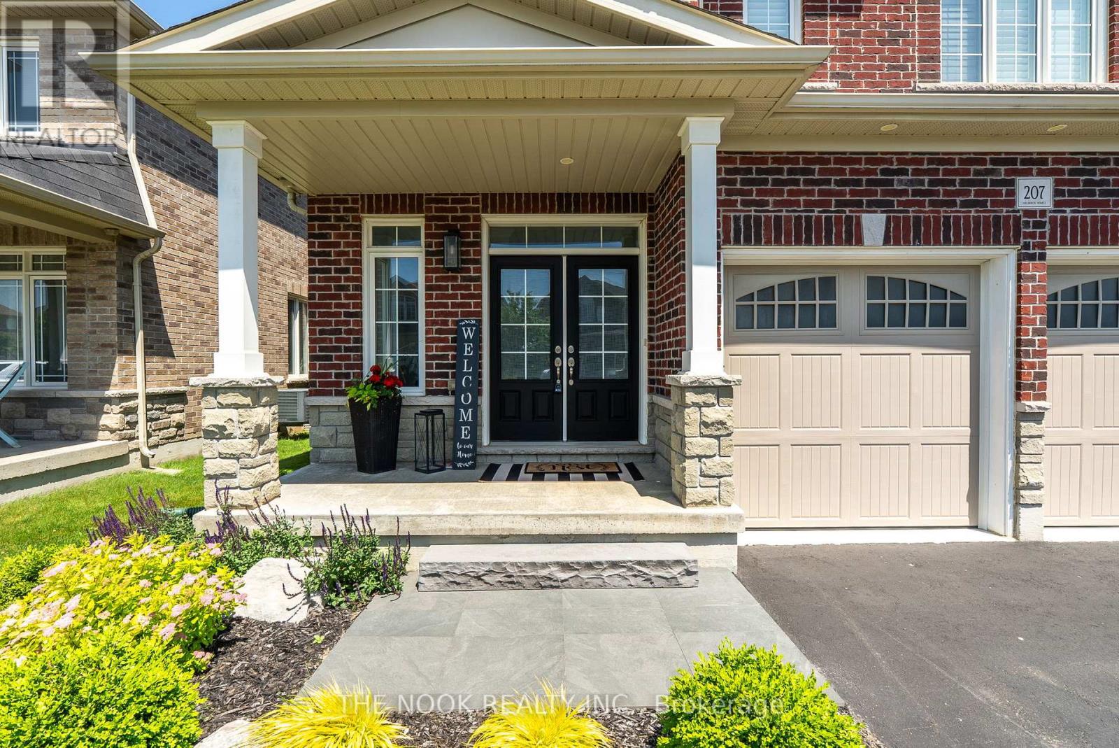 Property at 207 CROMBIE STREET image 3