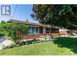 8477 Dickenson Road E, Hamilton, Ca