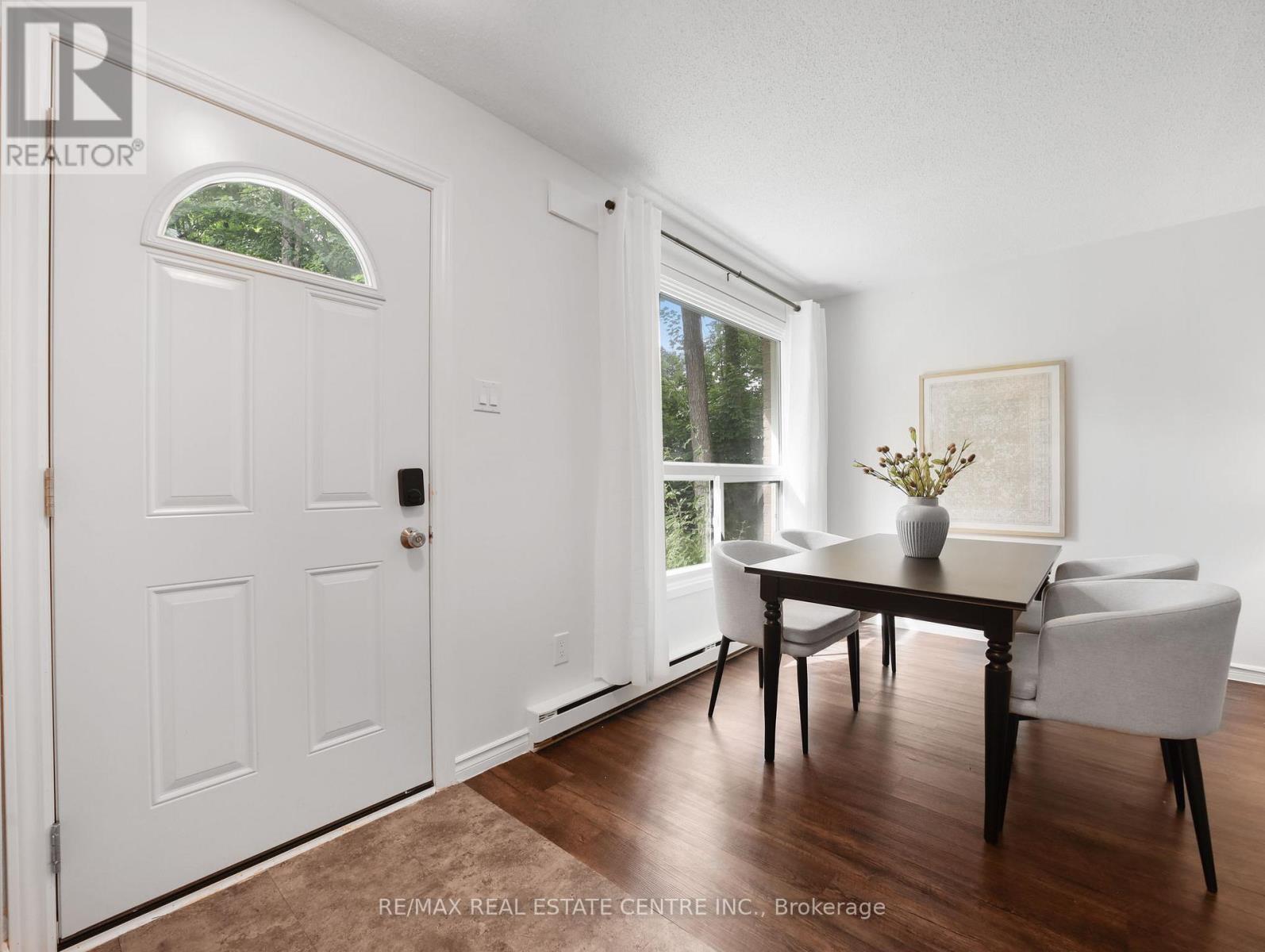 Property at 9 - 453 ALBERT STREET image 4