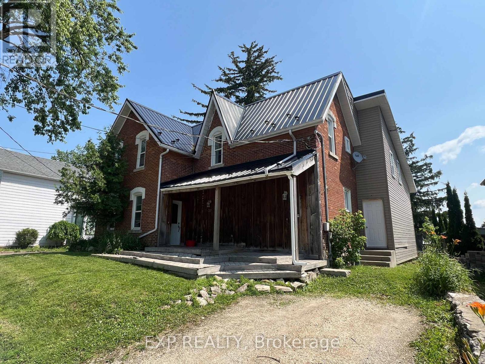 217 Victoria Street, Shelburne, Ontario  L0N 1S4 - Photo 3 - X12259487