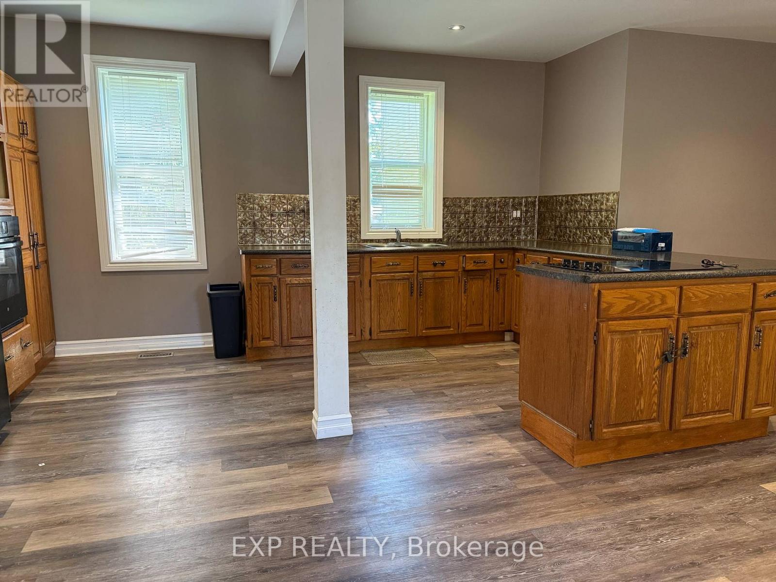 217 Victoria Street, Shelburne, Ontario  L0N 1S4 - Photo 6 - X12259487