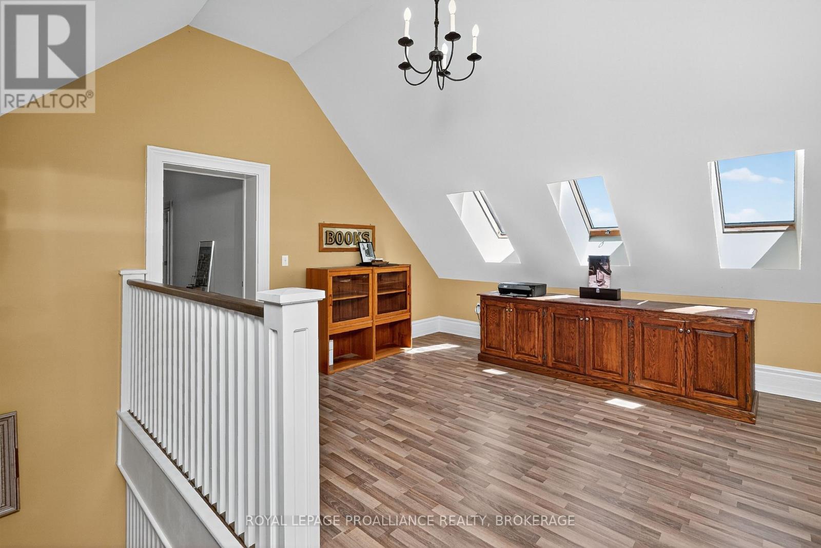 147 1000 Island Parkway, Leeds And The Thousand Islands, Ontario  K7G 2V4 - Photo 25 - X12259798