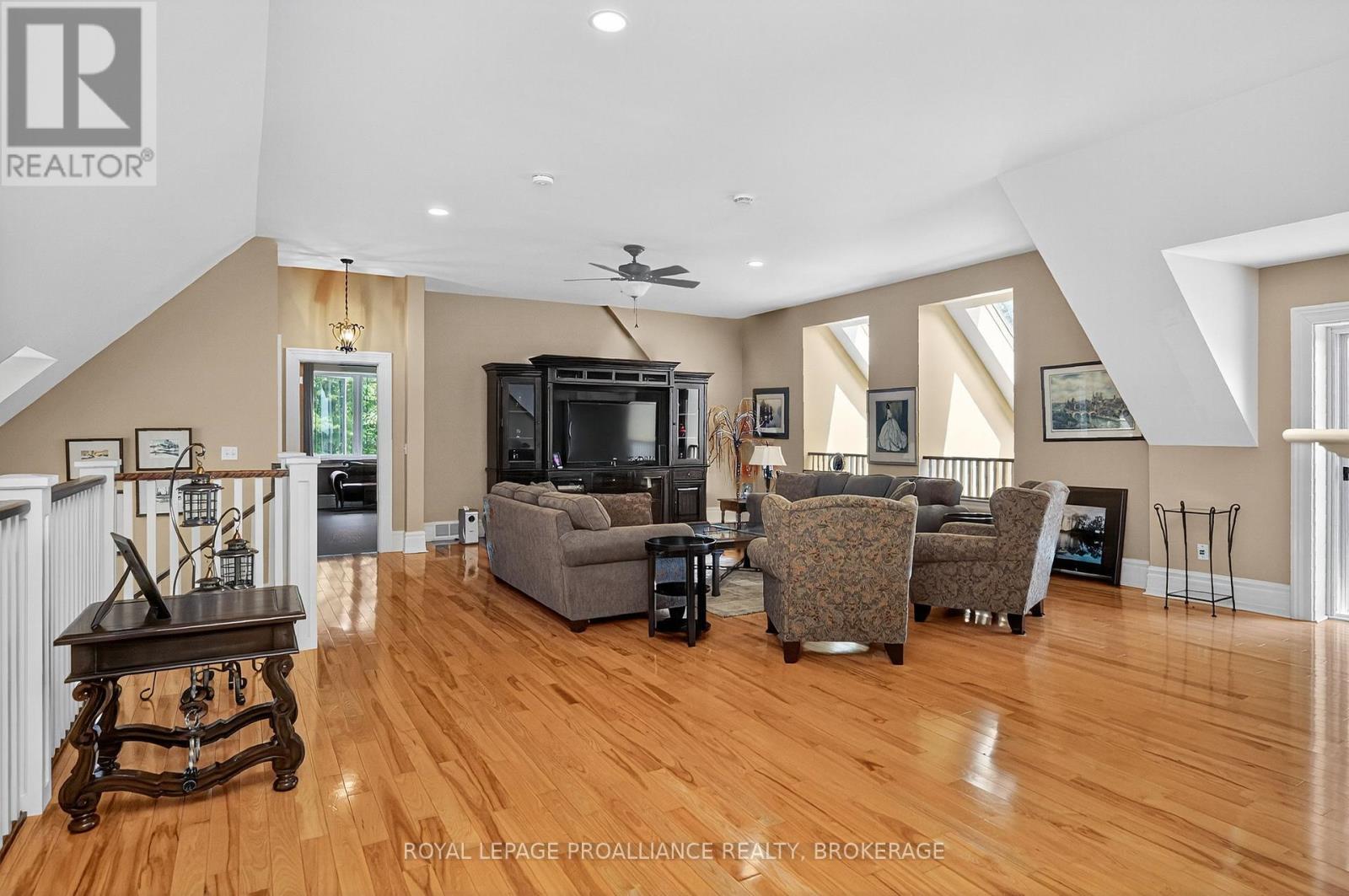 147 1000 Island Parkway, Leeds And The Thousand Islands, Ontario  K7G 2V4 - Photo 30 - X12259798