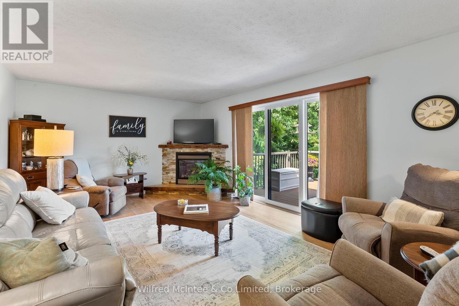 30 Geeson Avenue, Brockton, Ontario  N0G 2V0 - Photo 23 - X12259783