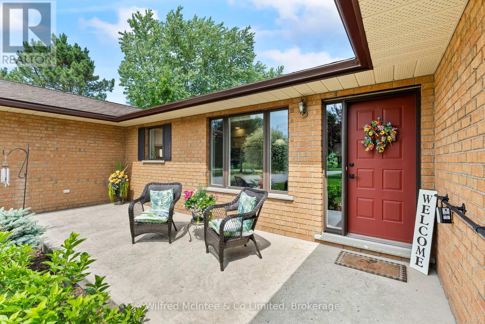 30 Geeson Avenue, Brockton, Ontario  N0G 2V0 - Photo 5 - X12259783