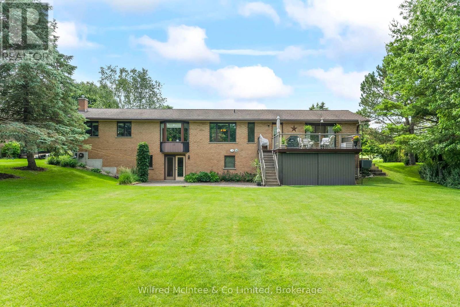 30 Geeson Avenue, Brockton, Ontario  N0G 2V0 - Photo 7 - X12259783