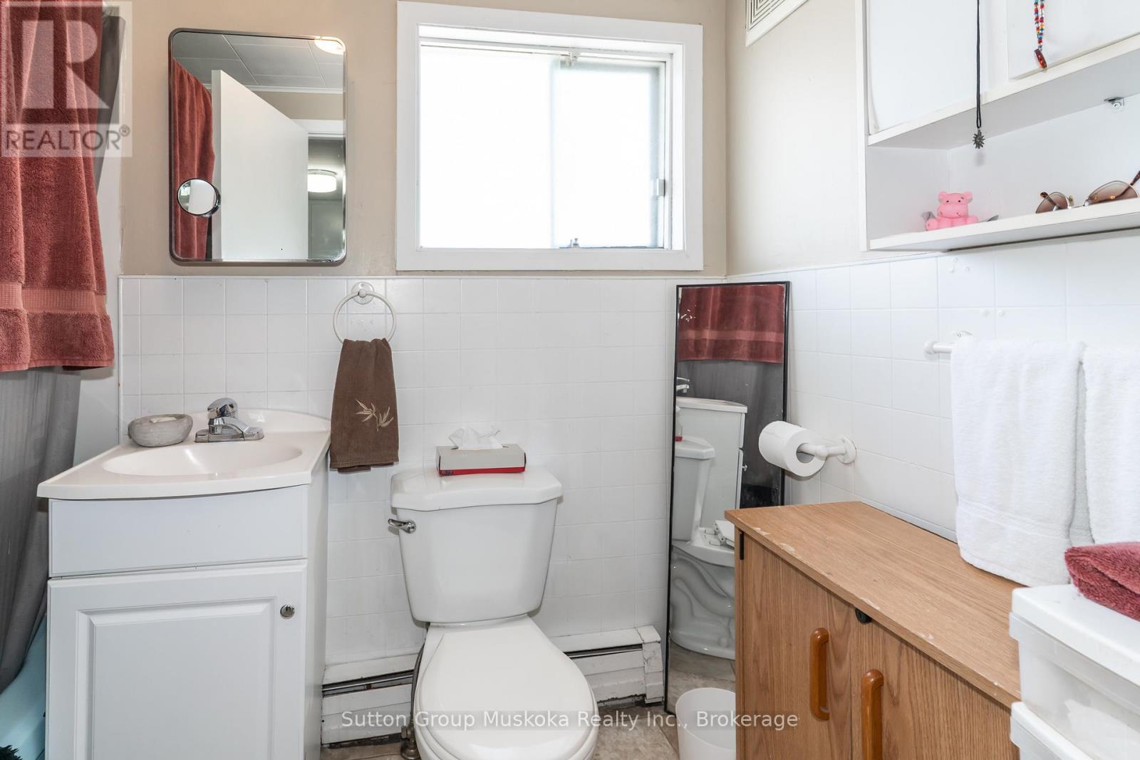 6 Chaffey Street, Huntsville, Ontario  P1H 1K7 - Photo 30 - X12259812
