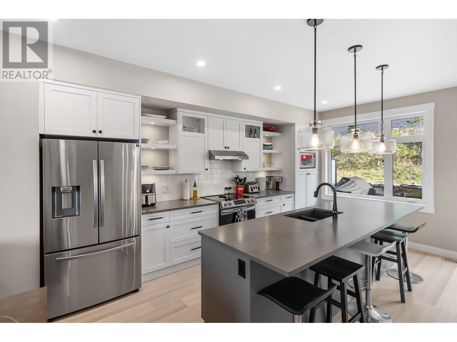 Property at 3220 Hilltown Drive Unit# 7 image 4
