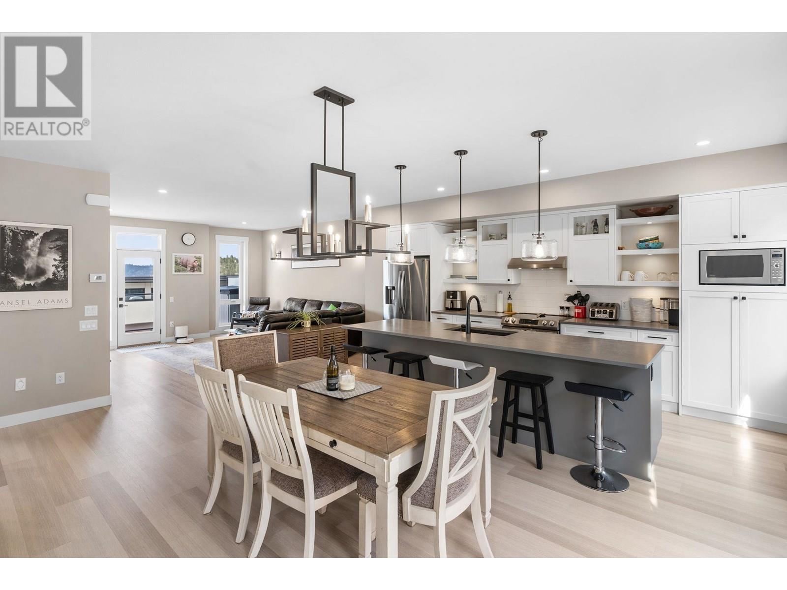Property at 3220 Hilltown Drive Unit# 7 image 2