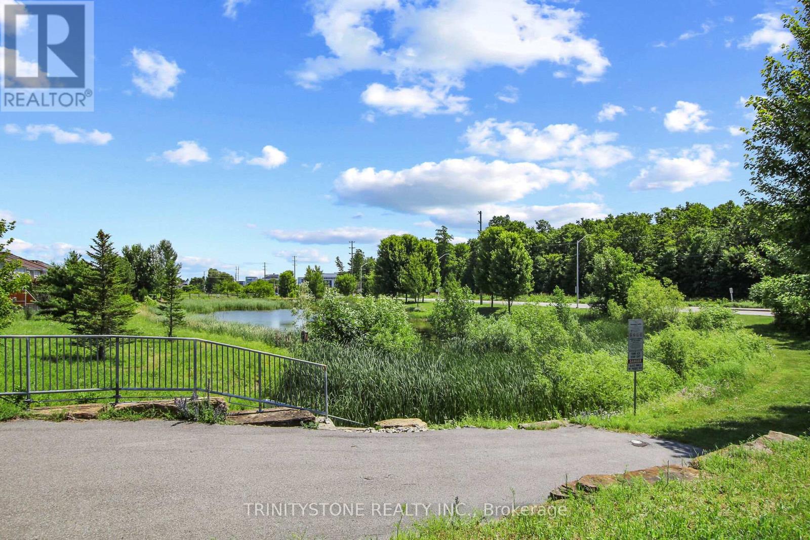 422 Statewood Drive, Ottawa, Ontario  K2K 0B7 - Photo 50 - X12259768
