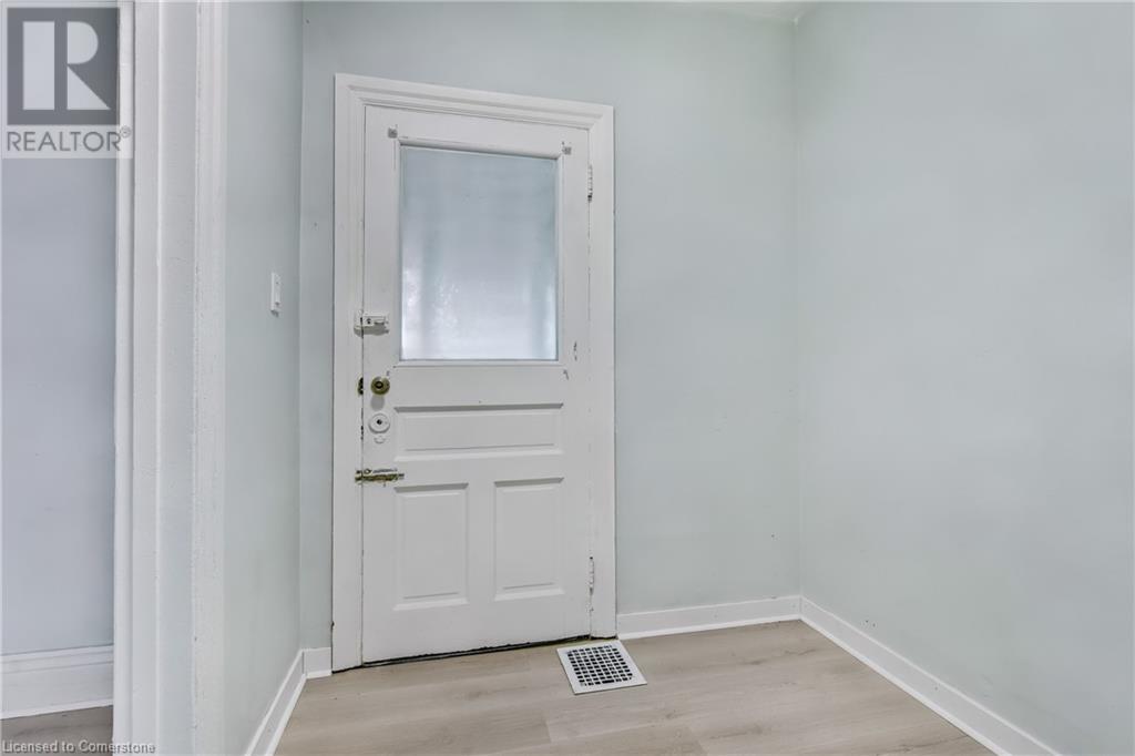 Property at 40 AIKMAN Avenue image 5
