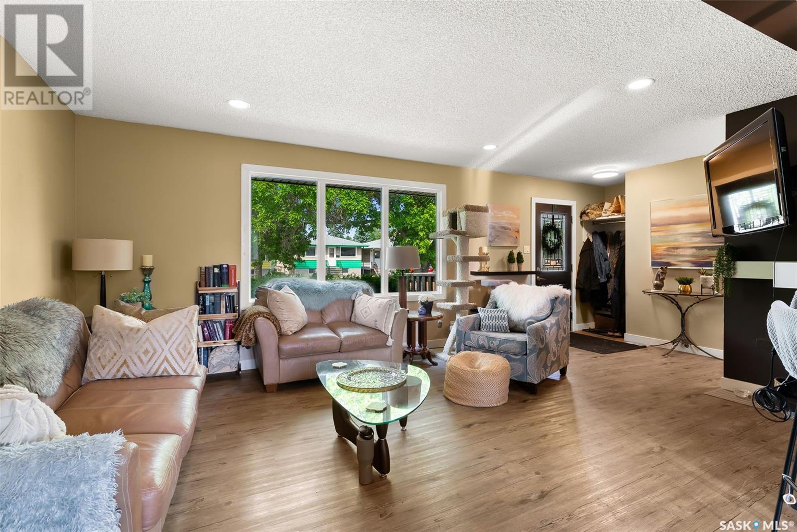 Property at 1365 Rupert STREET image 3