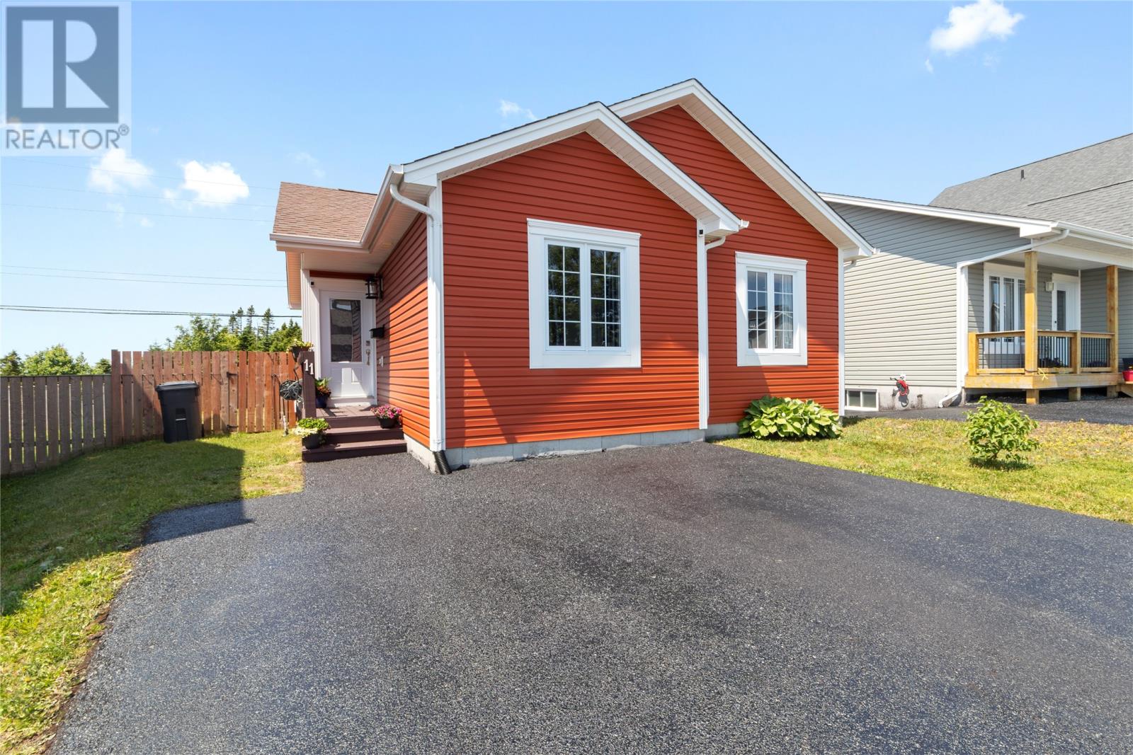 Property at 11 Brant Drive image 1