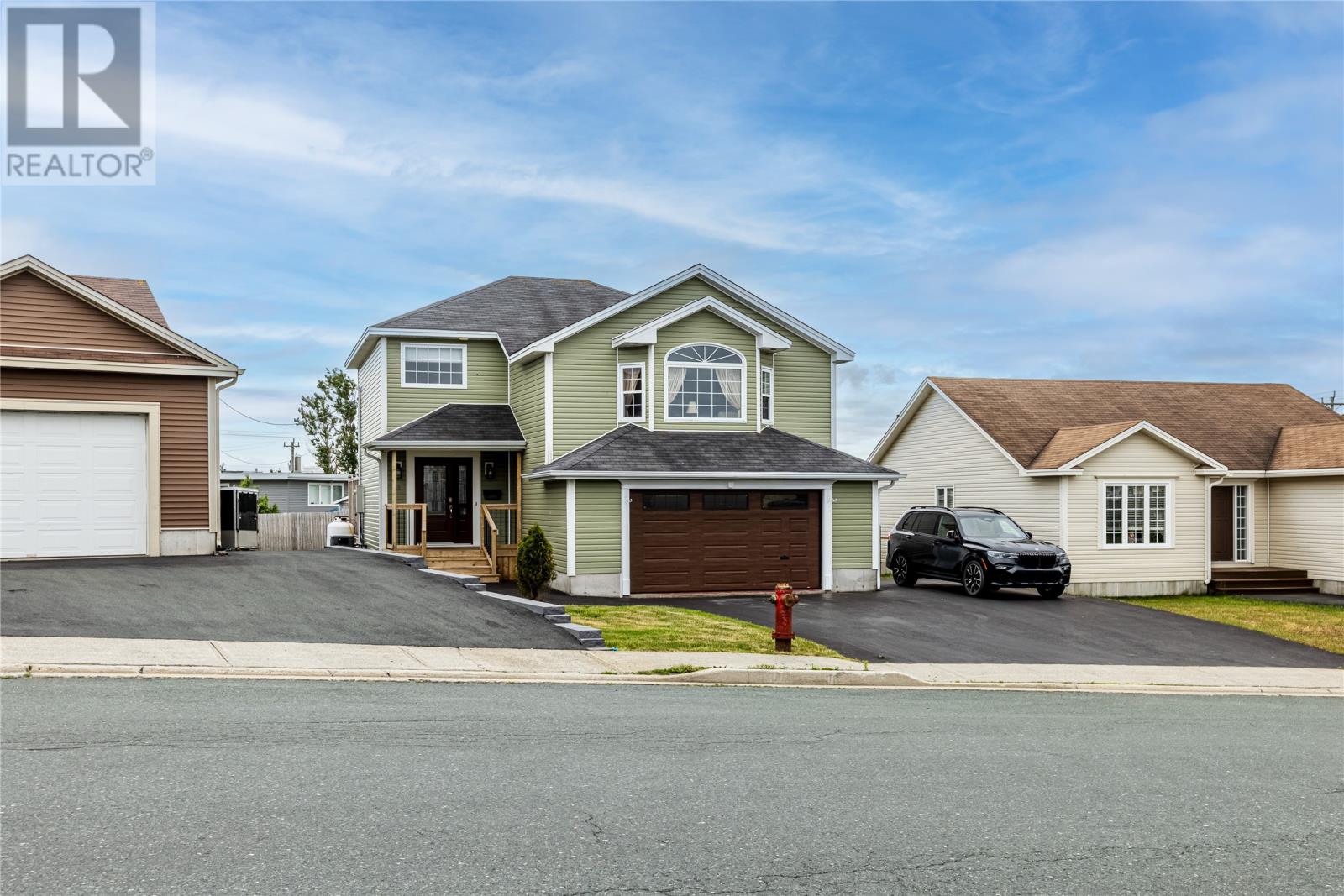 Property at 112 Canterbury Drive image 4