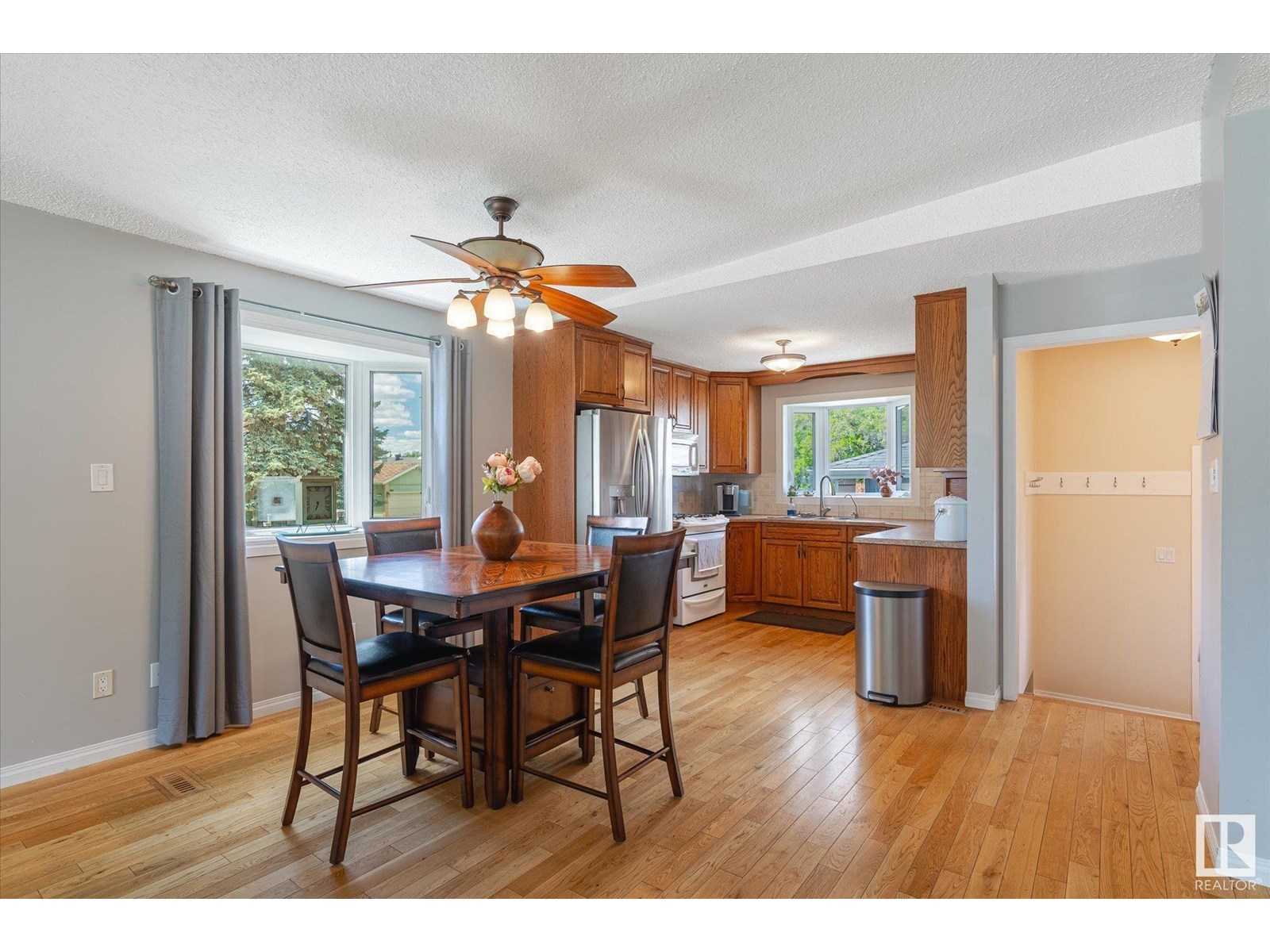 Property at 19 GARFIELD CR image 5