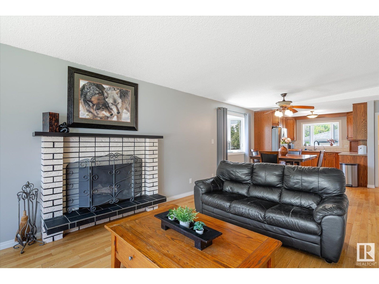 Property at 19 GARFIELD CR image 3