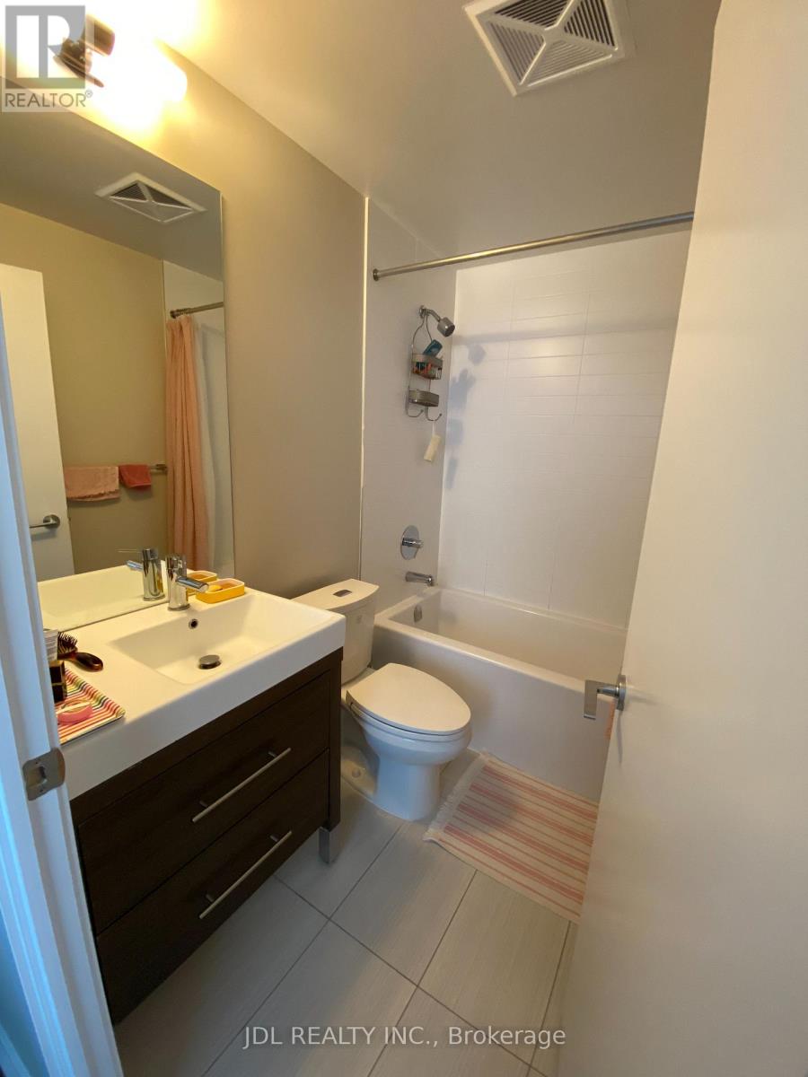1706 - 66 Forest Manor Road, Toronto, Ontario  M2J 0B7 - Photo 8 - C12259637