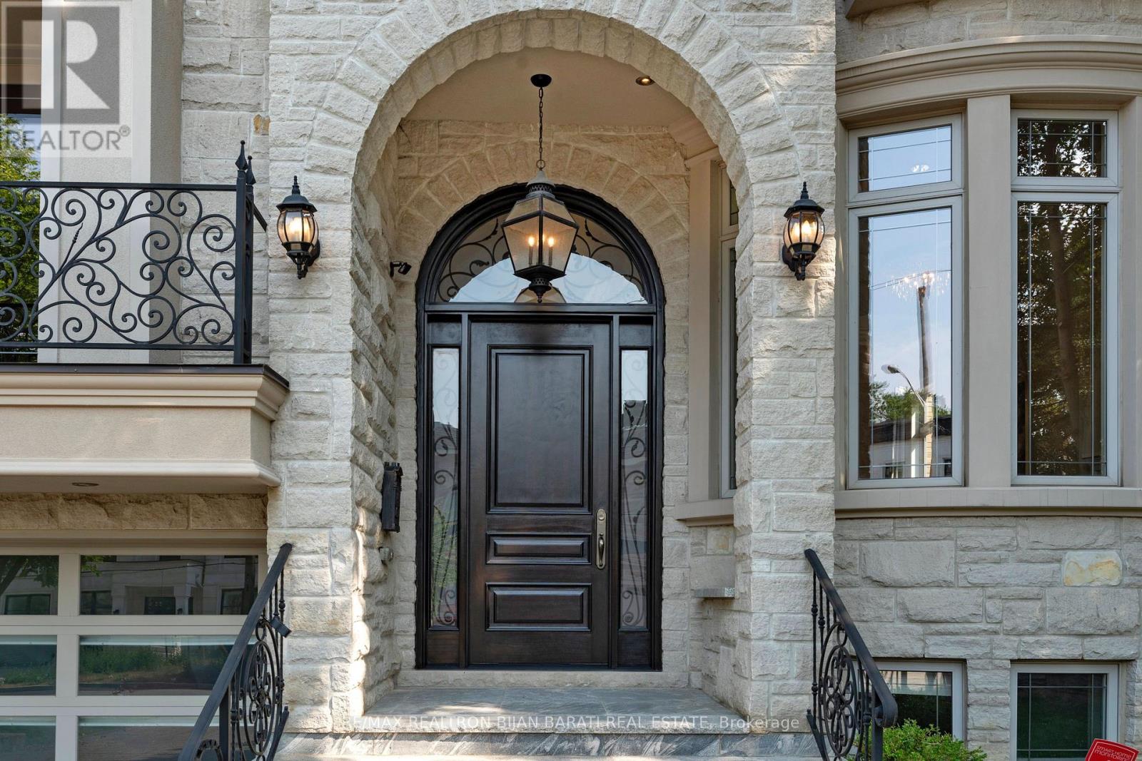 Property at 92 PRINCESS AVENUE image 2