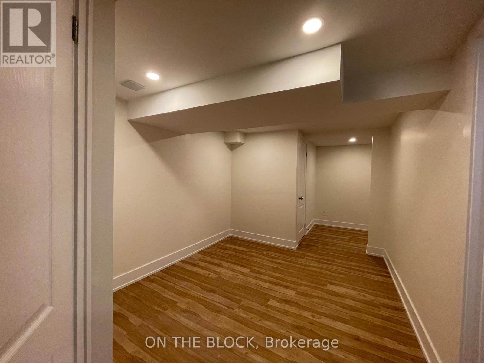 2br Basemnt - 954 Timmins Gdns Gardens N, Pickering, Ontario  L1W 2L2 - Photo 4 - E12259789
