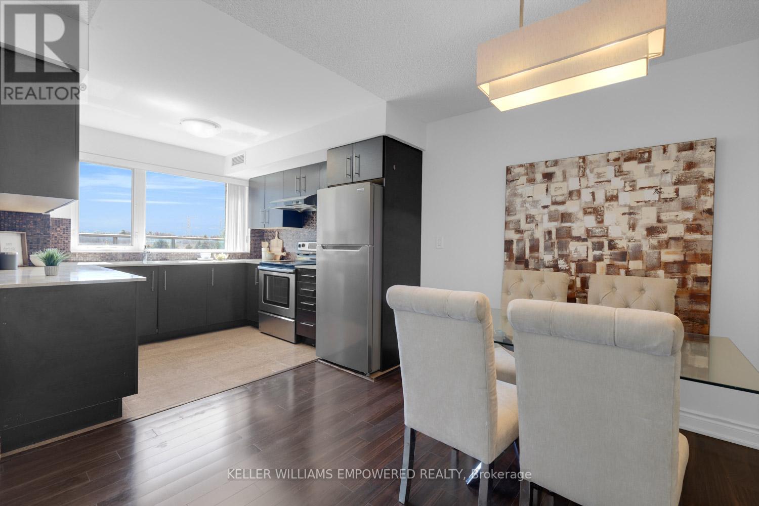 303 - 233 South Park Road, Markham, Ontario  L3T 0B3 - Photo 11 - N12259639