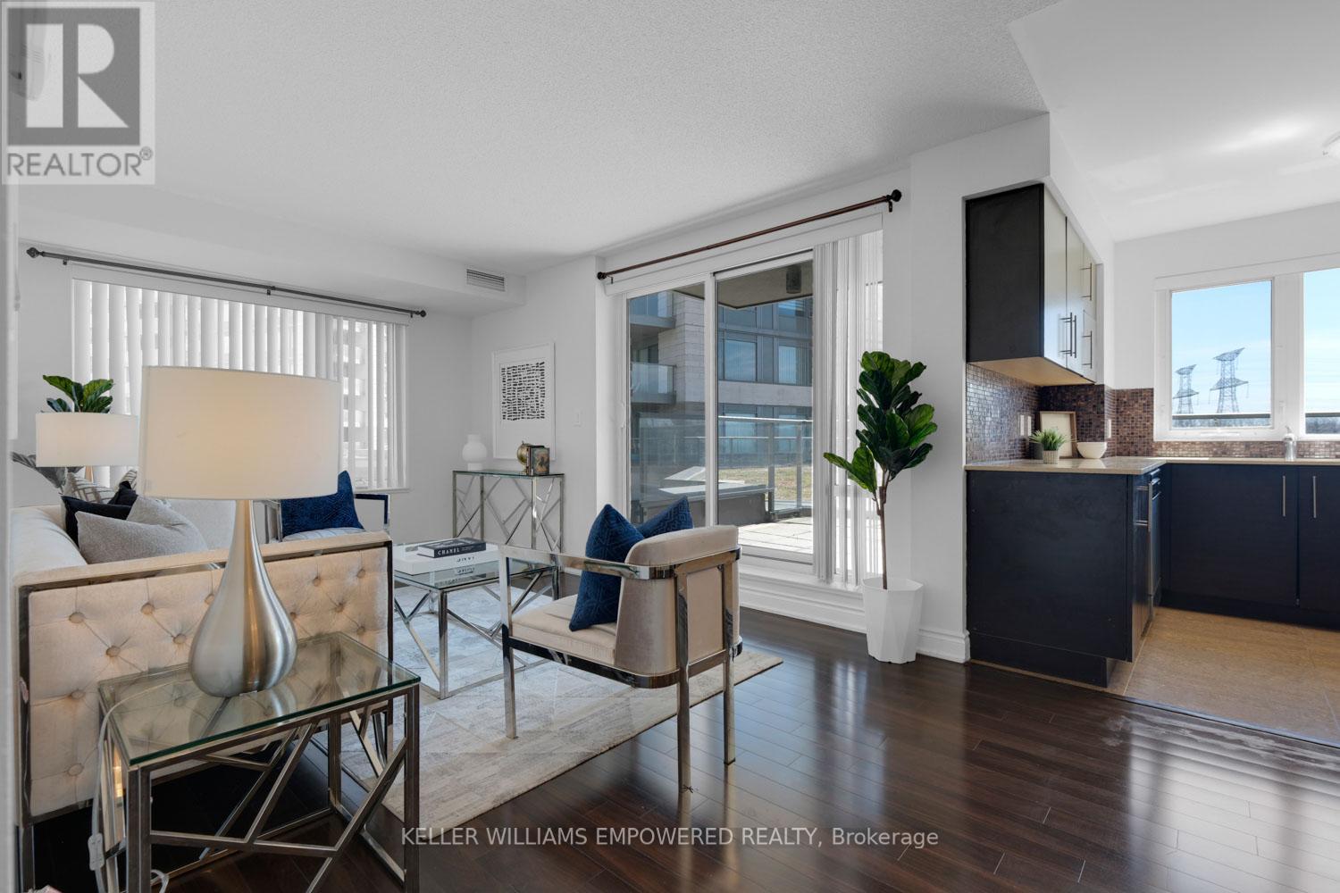 303 - 233 South Park Road, Markham, Ontario  L3T 0B3 - Photo 12 - N12259639