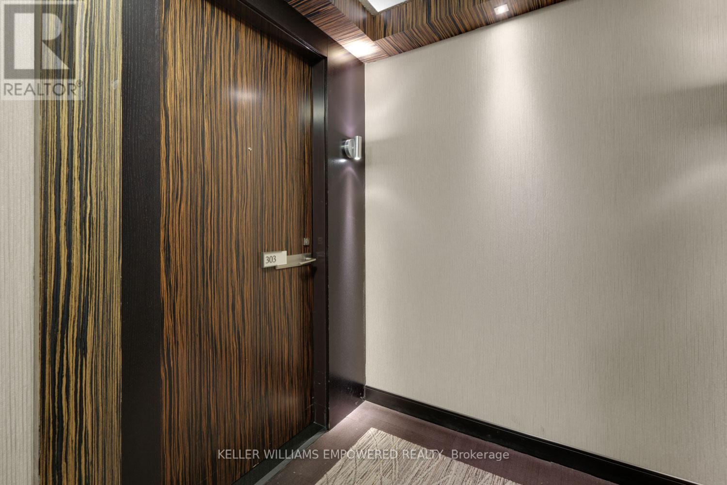 303 - 233 South Park Road, Markham, Ontario  L3T 0B3 - Photo 6 - N12259639