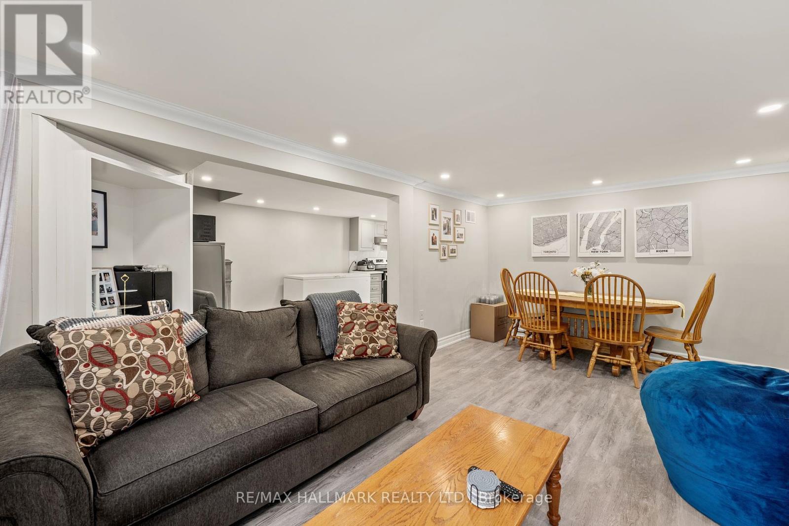 Property at 41 SHIRLEA BOULEVARD image 5