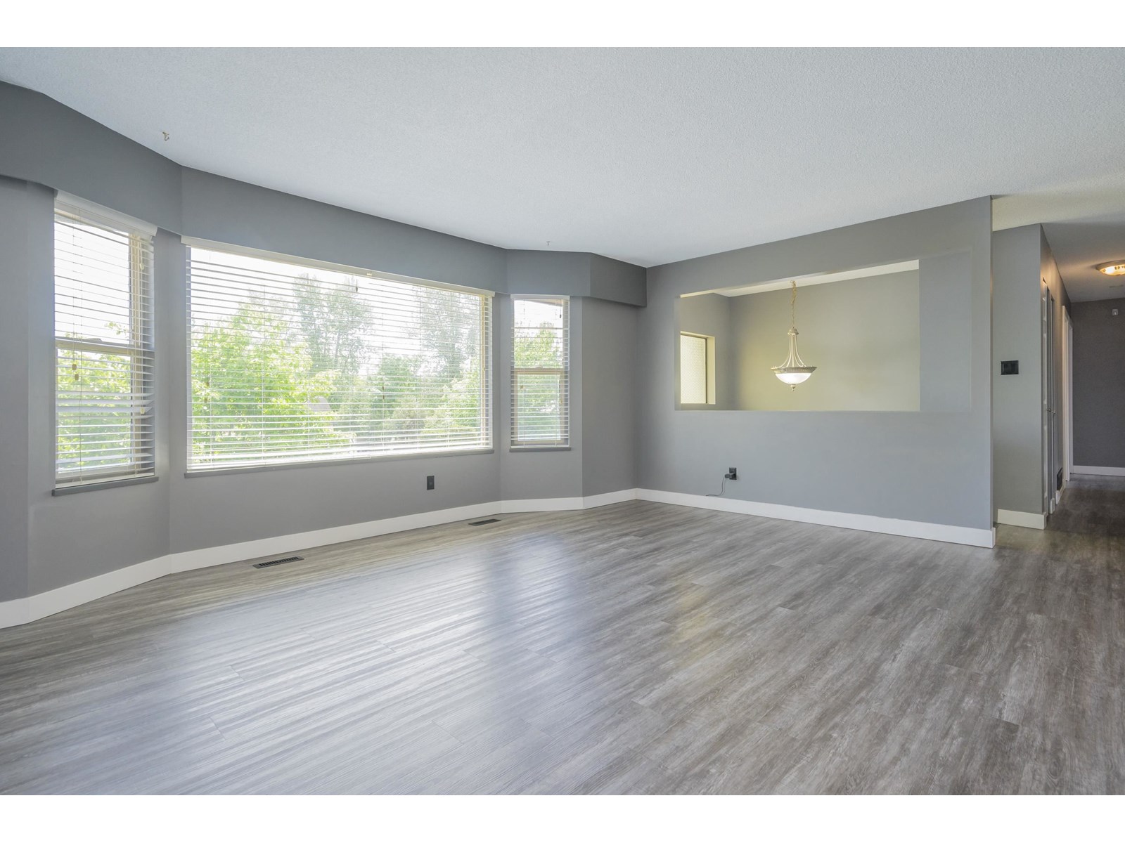 Property at 26873 32 AVENUE image 5