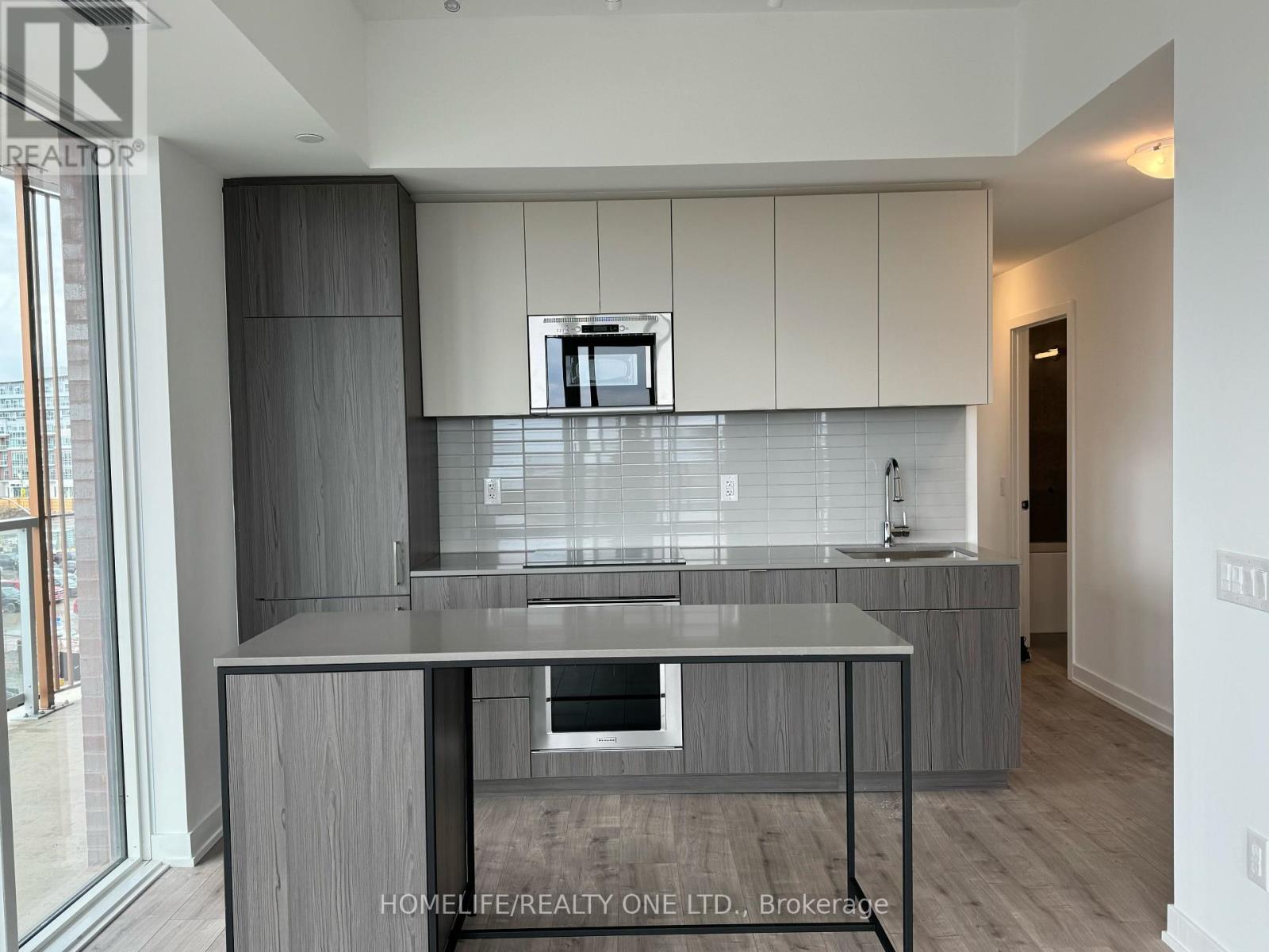 Property at 421 - 220 MISSINNIHE WAY image 1