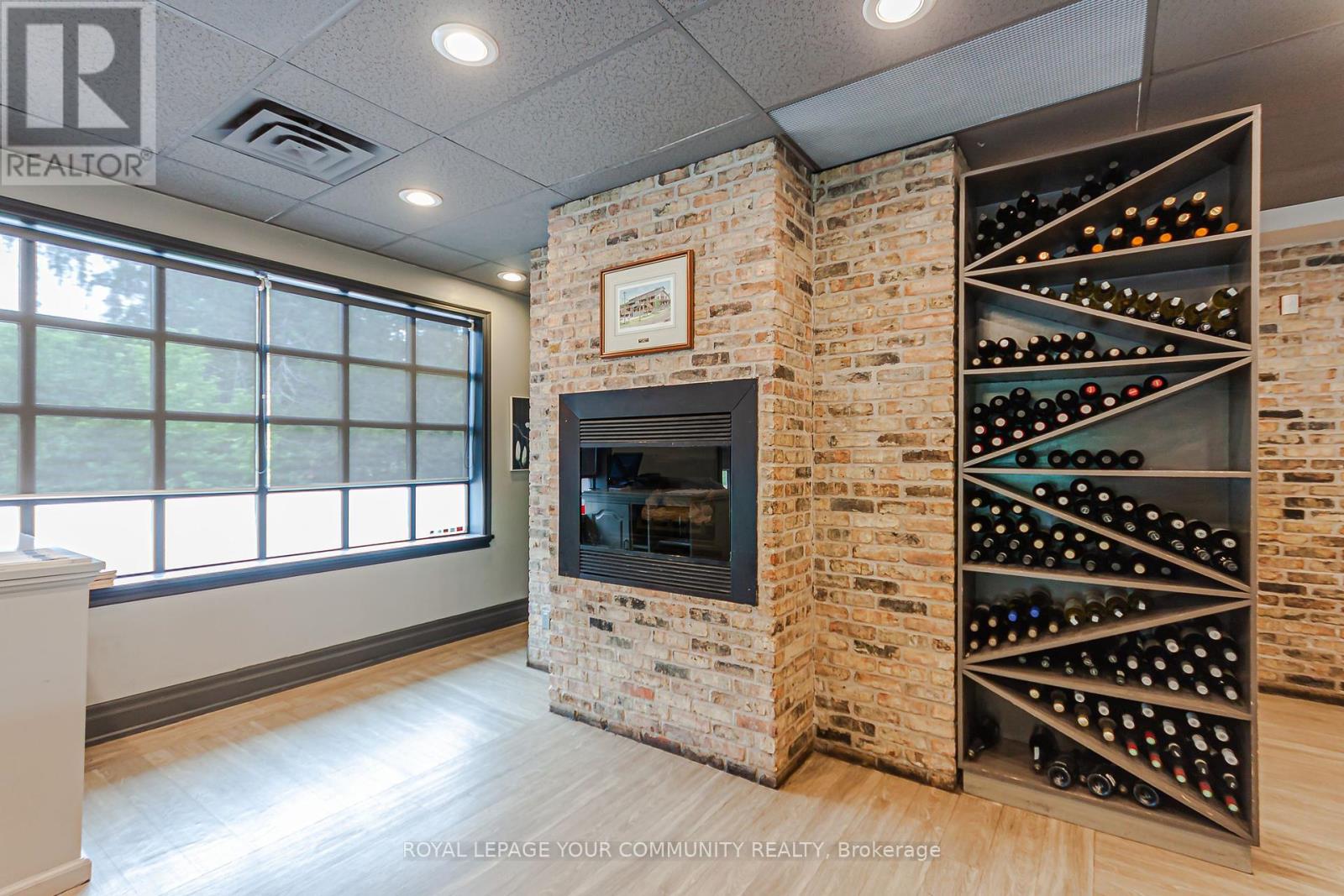 Unionville - 139 Main Street, Markham, Ontario  L3R 2G5 - Photo 8 - N12259132
