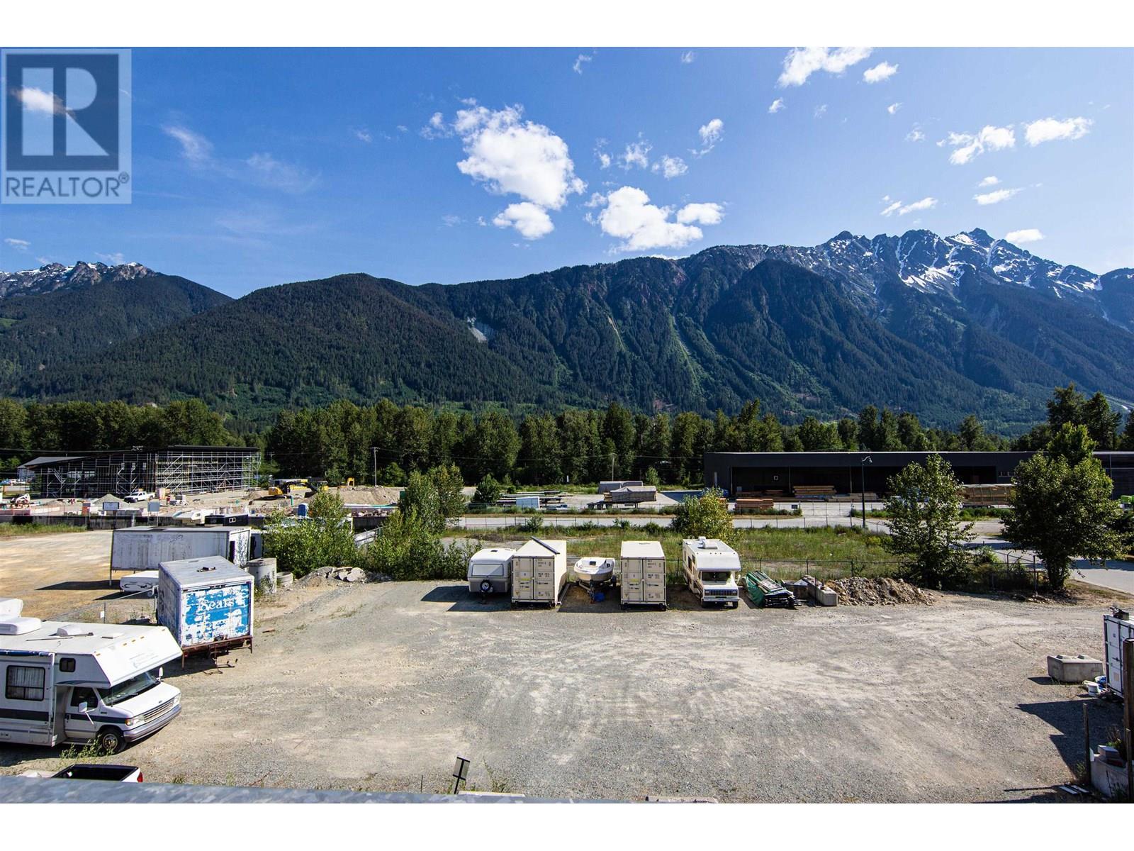 203 7322 Old Mill Road, Pemberton, British Columbia  V0N 2L0 - Photo 14 - C8070495