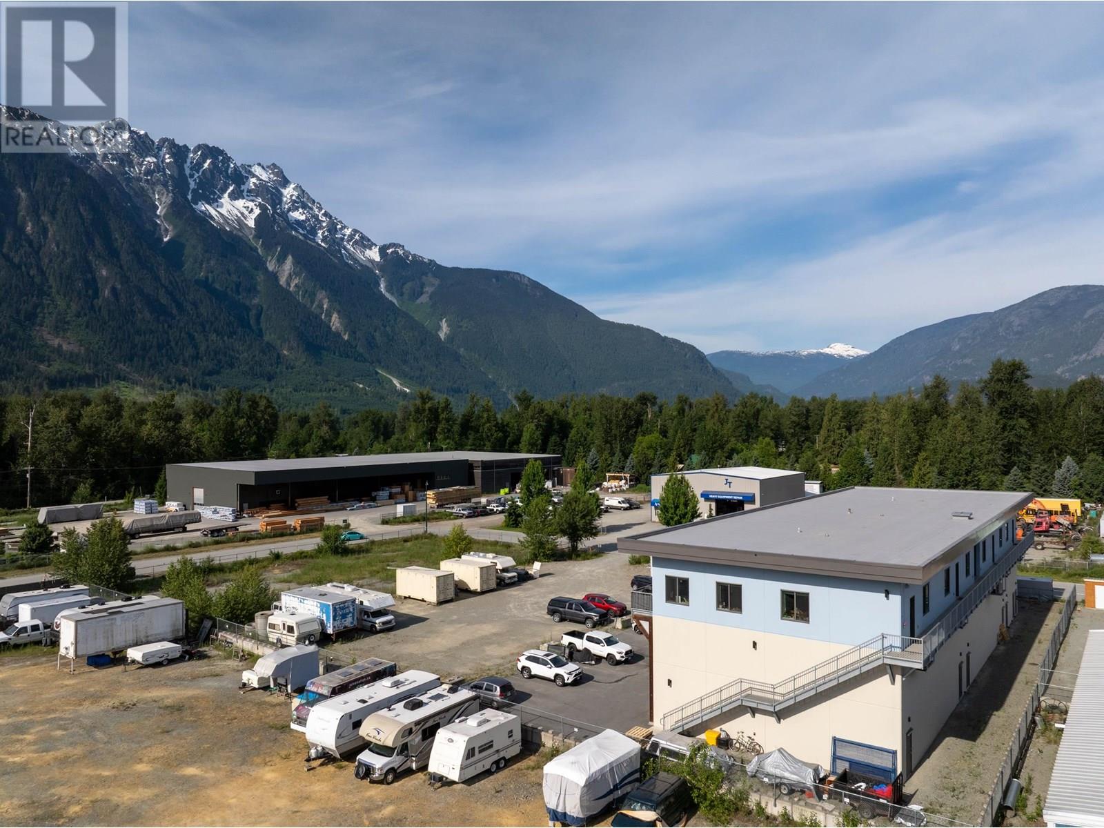 203 7322 Old Mill Road, Pemberton, British Columbia  V0N 2L0 - Photo 22 - C8070495