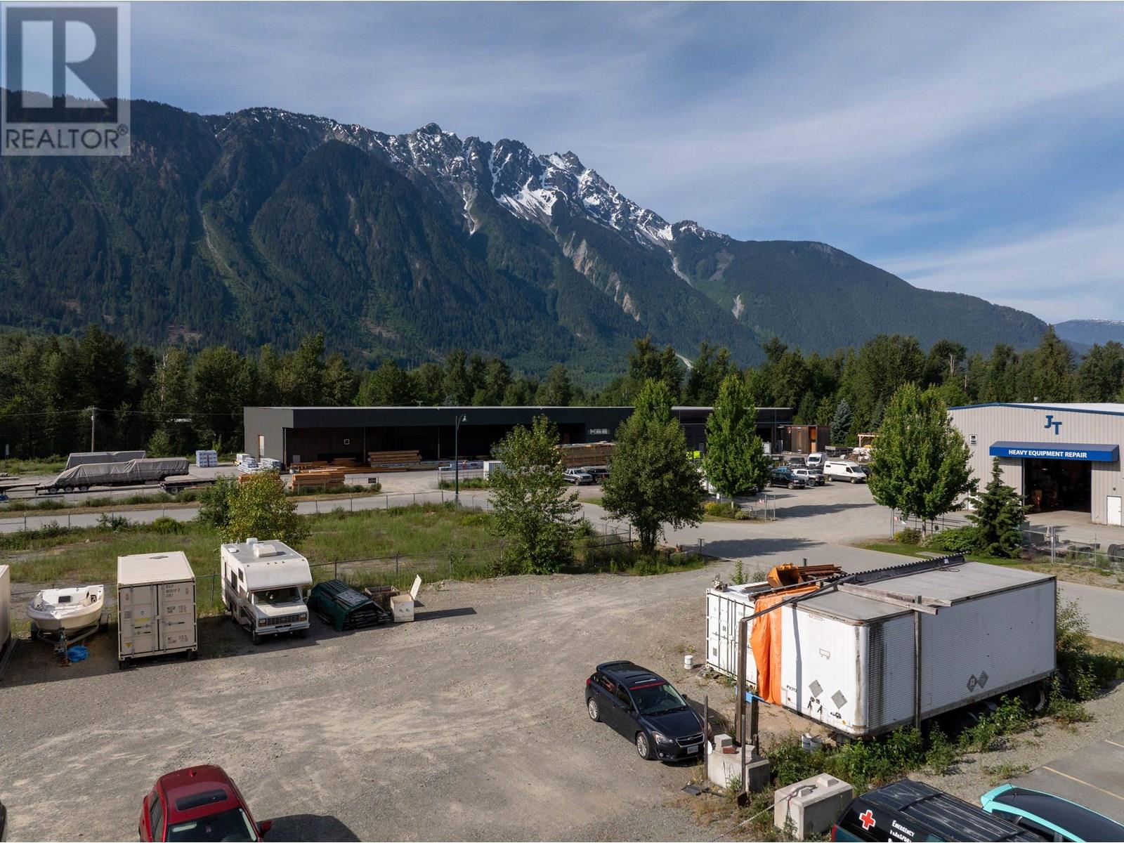 203 7322 Old Mill Road, Pemberton, British Columbia  V0N 2L0 - Photo 31 - C8070495